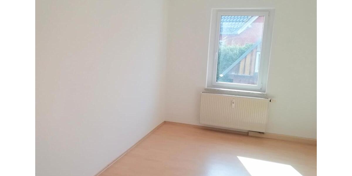 Hochparterre Thum - 2 Zimmer, 46 m&sup2;, 300&euro; | Angebot:26034041