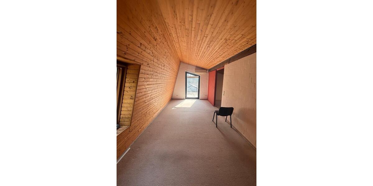 Maisonettenwohnung Nienburg (Weser) - 4 Zimmer, 130 m&sup2;, 1.000&euro; | Angebot:24495072