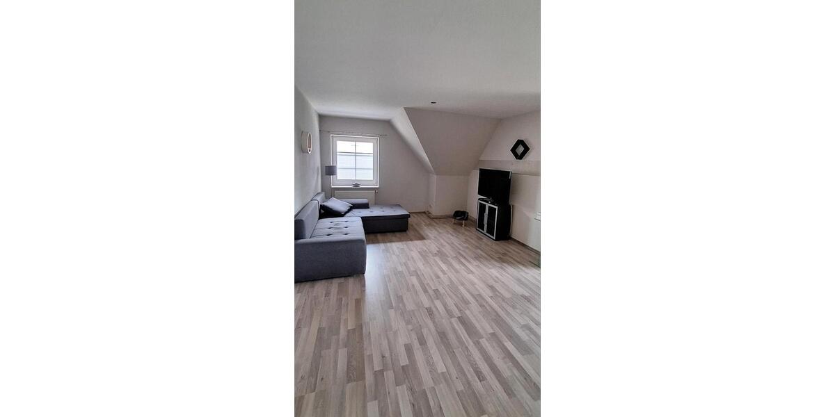 Dachgeschoßwohnung Nordhastedt - 2 Zimmer, 1.200&euro; | Angebot:21253350