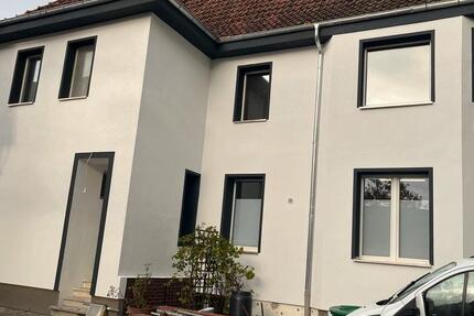Haus Wendeburg - 7 Zimmer, 226 m&sup2;, 2.000&euro; | Angebot:24845051