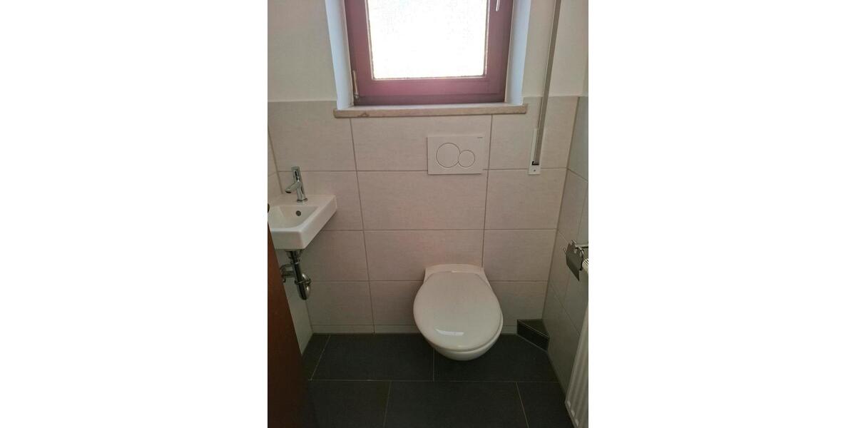 Etagenwohnung Landau an der Isar - 3 Zimmer, 86 m&sup2;, 900&euro; | Angebot:25632221