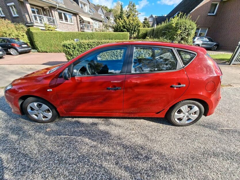 Hyundai i30 175.700 km 2.100 € Halstenbek 25469