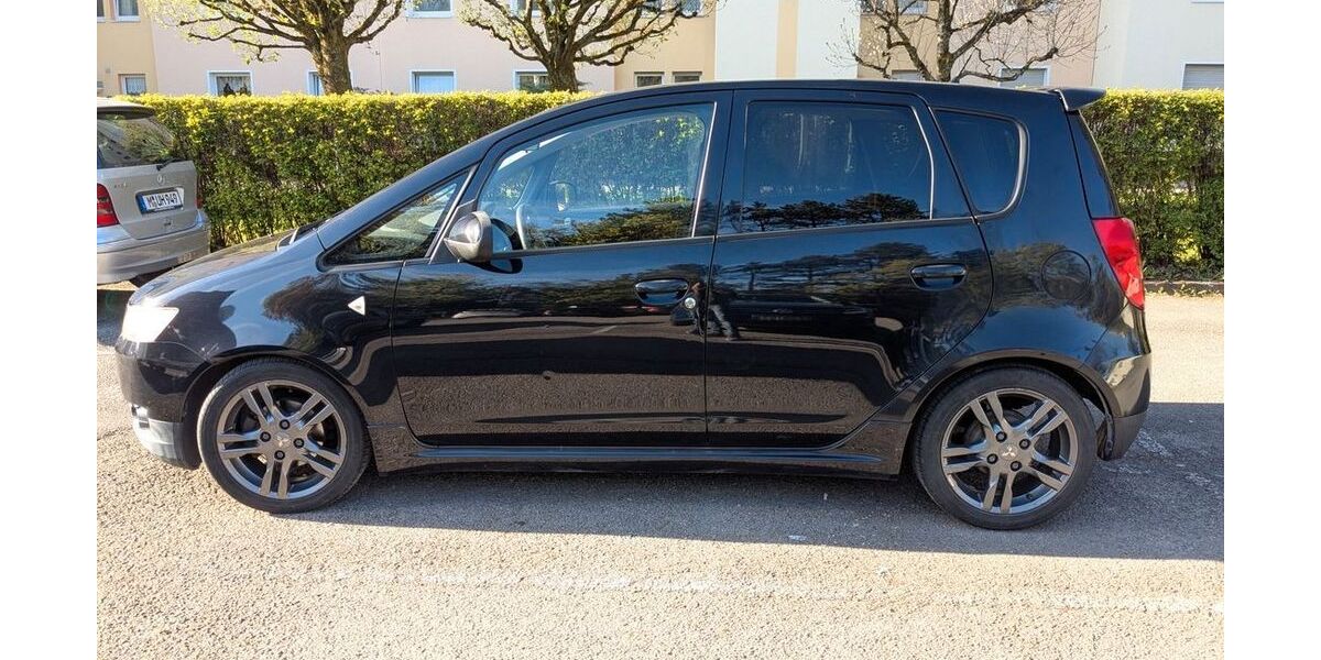 Mitsubishi Colt 129.000 km 4.200 &euro; München 81735