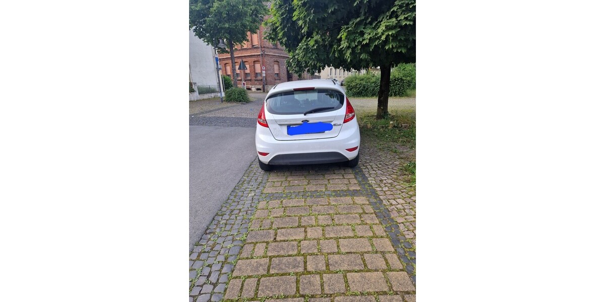 Ford Fiesta 190.000 km 3.500 &euro; Paderborn 33104