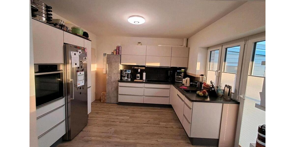 Doppelhaushälfte Langenhorn - 5 Zimmer, 140 m&sup2;, 1.500&euro; | Angebot:26132510