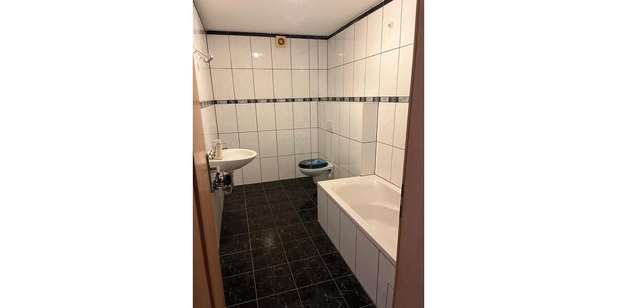 Etagenwohnung Laubach - 2 Zimmer, 67 m&sup2;, 600&euro; | Angebot:26523022