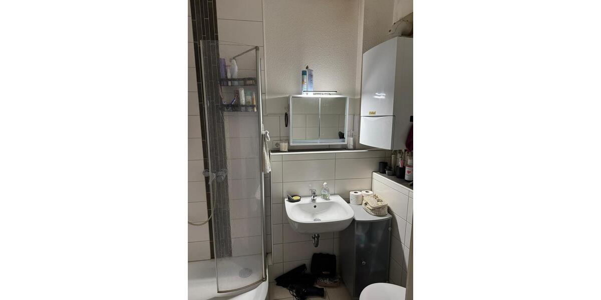 Dachgeschoßwohnung Velbert - 3 Zimmer, 60 m&sup2;, 600&euro; | Angebot:24254934