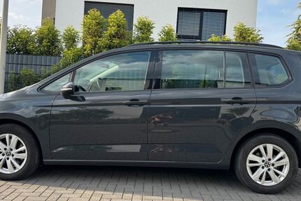 VW Touran 72.500 km 22.998 &euro; Hannover 30457