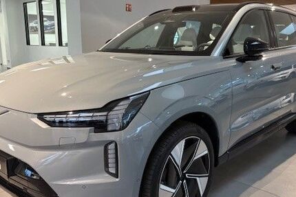 Volvo EX90 3.900 km 77.880 &euro; Recklinghausen 45659