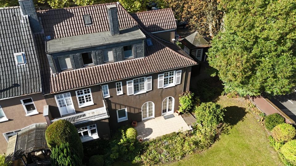 Einzigartiges Mietangebot: Historische Villa mit großem Garten | ca. 310 m² Wohnfläche 12 zimmer