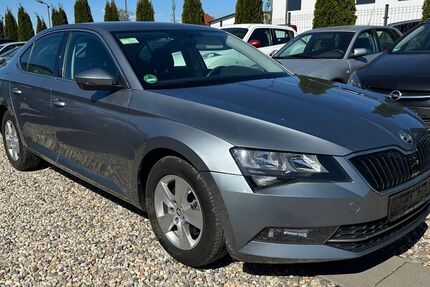 Skoda Superb 232.872 km 8.990 &euro; Potsdam Mittelmark / Beelitz 14547