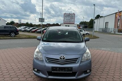 Toyota Verso 211.287 km 4.900 &euro; Mölln 23879