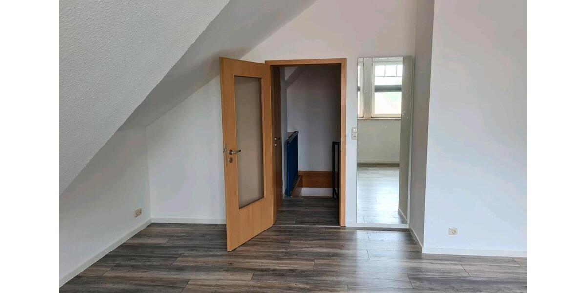 Maisonettenwohnung Oldenburg Kreyenbrück - 4 Zimmer, 119 m&sup2;, 1.300&euro; | Angebot:25413064