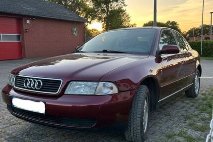 Audi A4 171.000 km 2.850 &euro; Menslage 49637