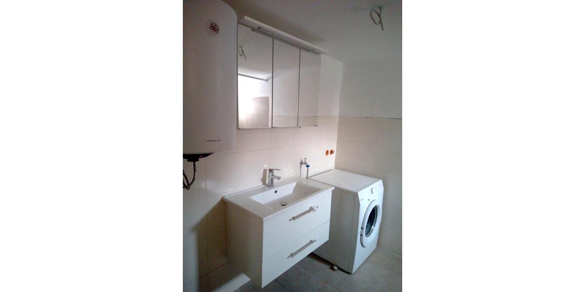 Einfamilienhaus Deggendorf - 6 Zimmer, 100 m&sup2;, 1.190&euro; | Angebot:26331654