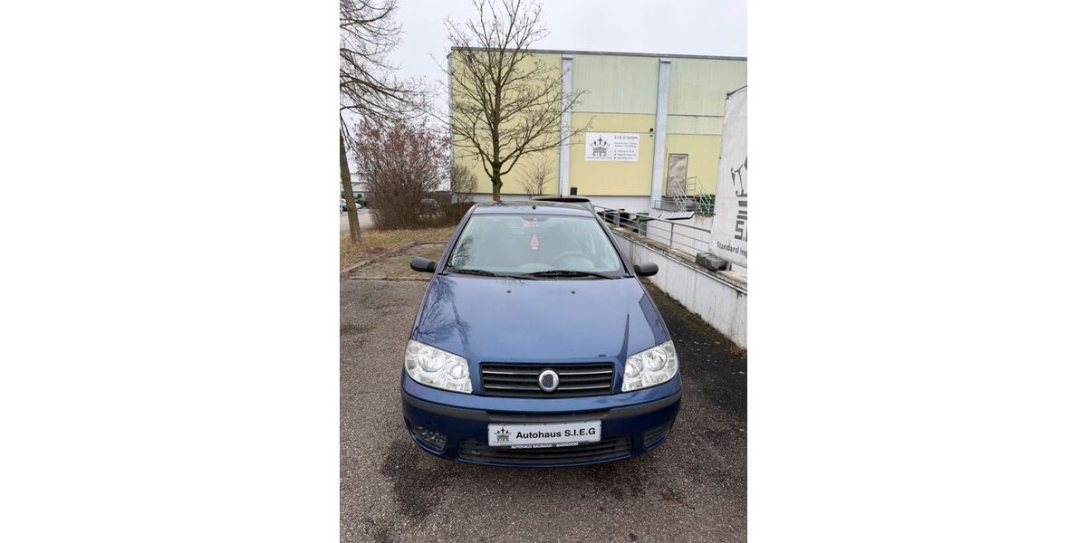 Fiat Punto 224.729 km 890 &euro; Talheim 74388