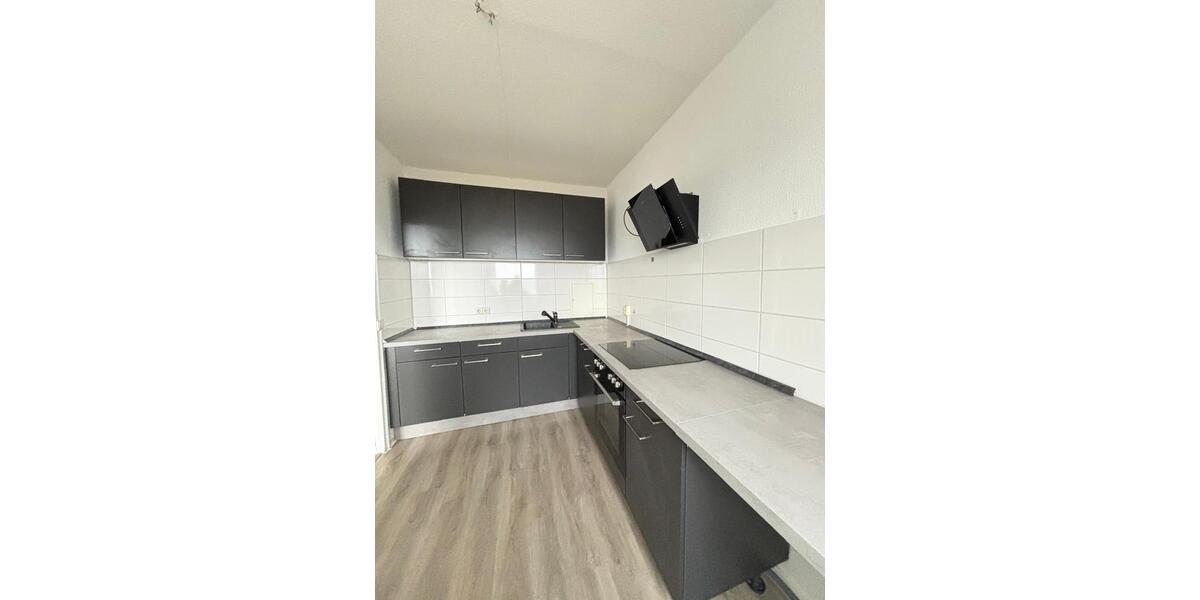 Dachgeschoßwohnung Jena Lobeda-Altstadt - 2 Zimmer, 55 m&sup2;, 600&euro; | Angebot:26367193