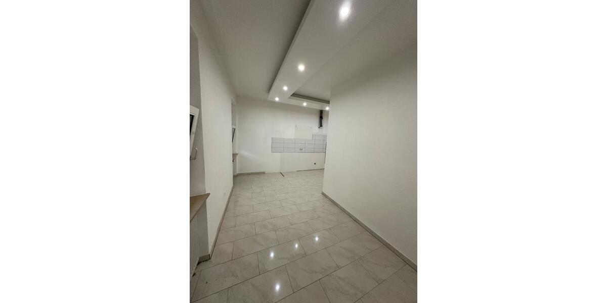 Etagenwohnung Ludwigshafen am Rhein Ludwigshafen-Hemshof - 3 Zimmer, 85 m&sup2;, 1.250&euro; | Angebot:26653145