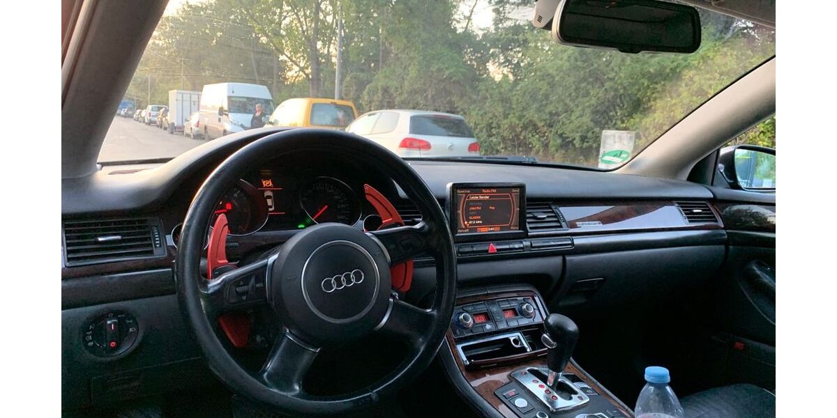 Audi A8 320.000 km 4.200 &euro; Oelsnitz Vogtland 08606