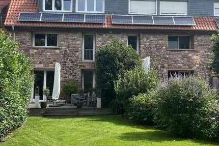 Haus zum Mieten in Mannheim 2.400 € 240 m² 4 zimmer