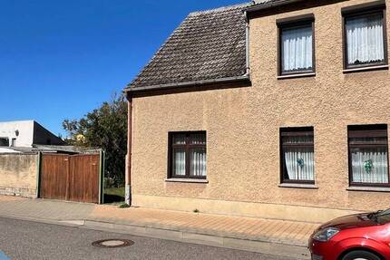 Haus Osterburg (Altmark) Osterburg - 4 Zimmer, 140 m&sup2;, 75.000&euro; | Angebot:25739468