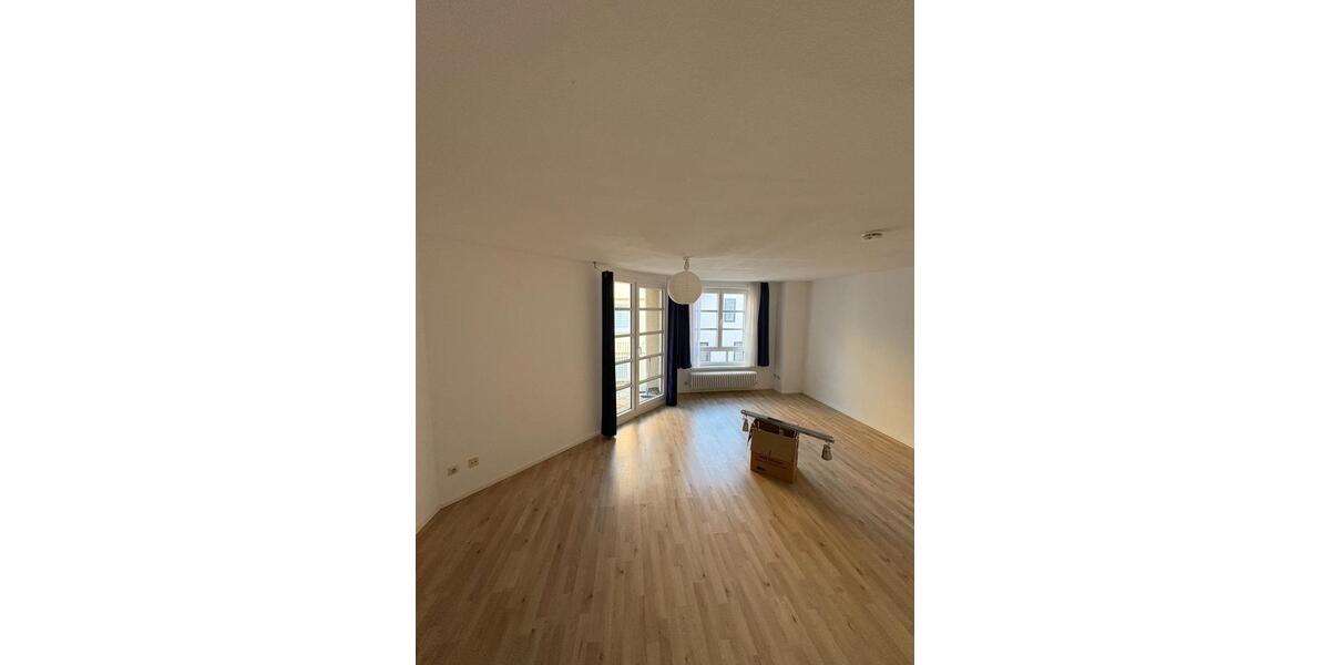 Gepflegte 2-Zimmer-Wohnung mit Balkon in Reutlingen 2 zimmer