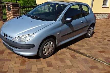 Peugeot 206 200.724 km 300 € Luckaitztal (OT Buchwäldchen) 03229