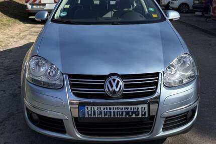 VW Jetta 131.000 km 5.400 &euro; Stuttgart 70190