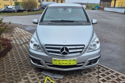 Mercedes-Benz B 180 140.029 km 3.200 &euro; FRIEDELSHAUSEN 98634