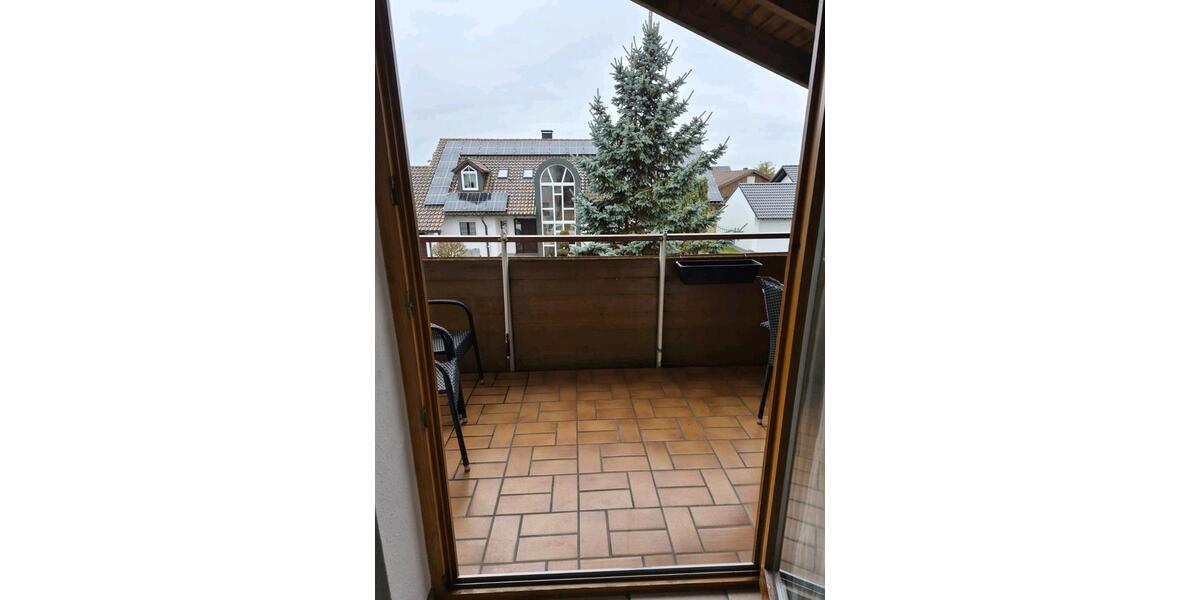 Dachgeschoßwohnung Laupheim - 3 Zimmer, 105 m&sup2;, 950&euro; | Angebot:25334980