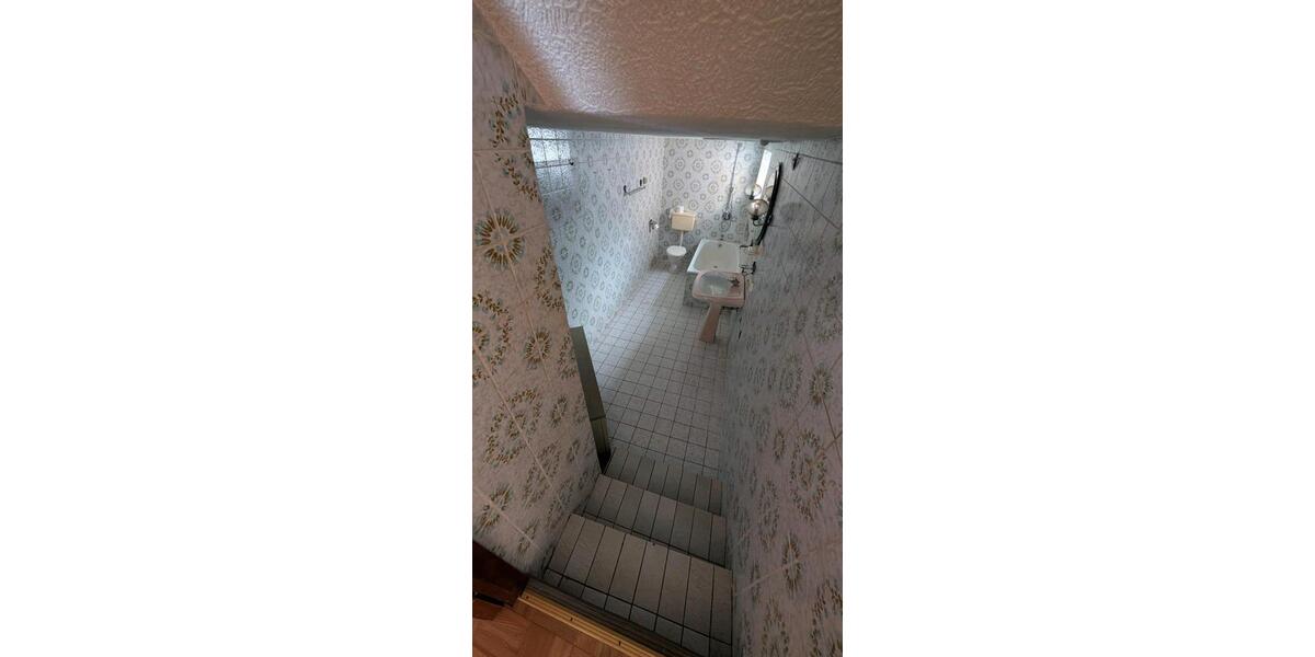 2 Zimmer Wohnung im Ortskern von Schmelz 2 zimmer