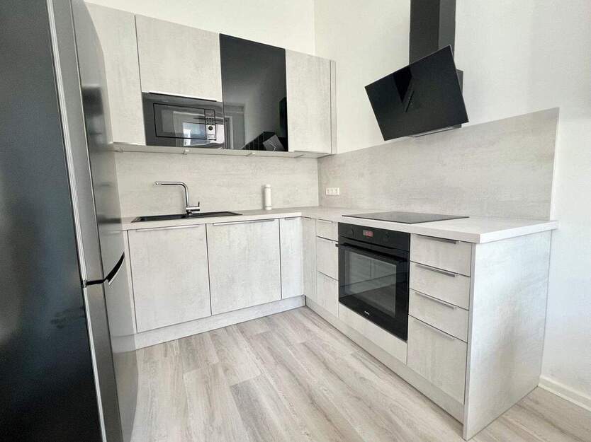 Wohn- und Geschäftshaus aus der Gründerzeit in bester Lage von Solingen Ohligs zimmer