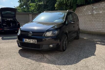 VW Touran 193.500 km 7.900 &euro; Mühlheim am Main 63165