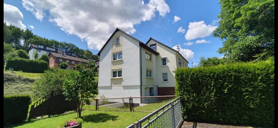 Viel Platz in Siegen-Achenbach: Freistehendes Haus mit Garten 11 zimmer