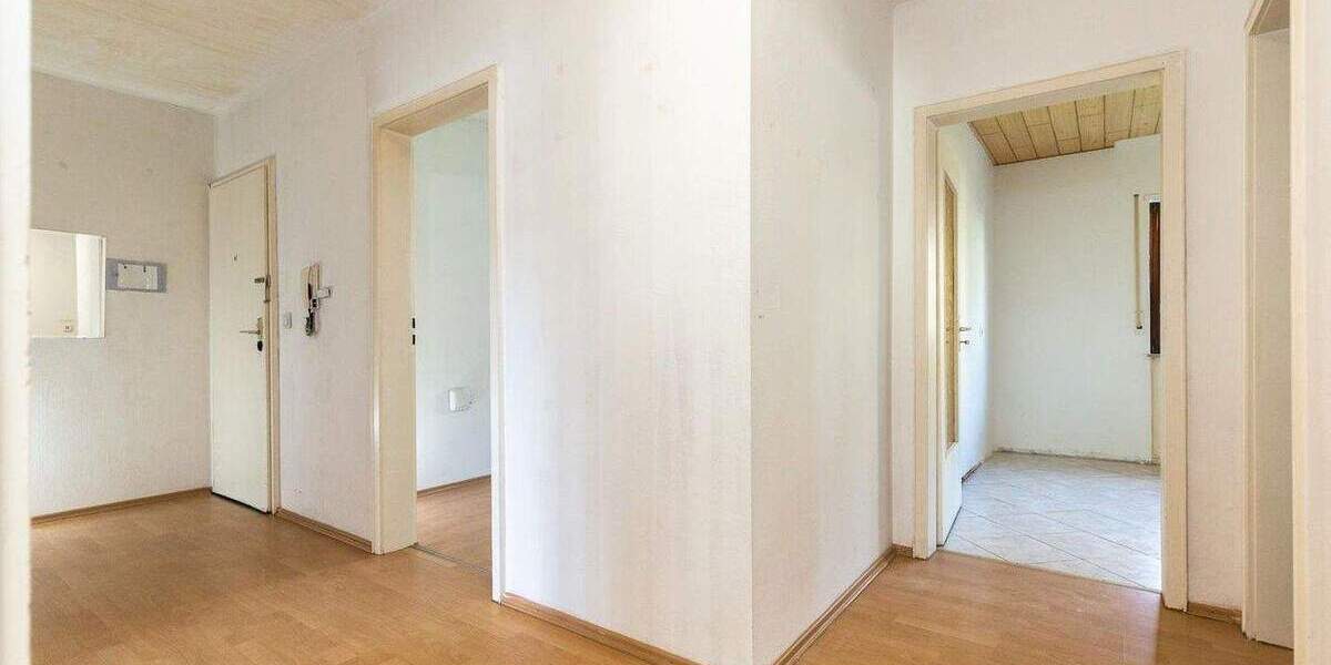 Etagenwohnung Brühl - 3 Zimmer, 82 m&sup2;, 219.000&euro; | Angebot:25747699