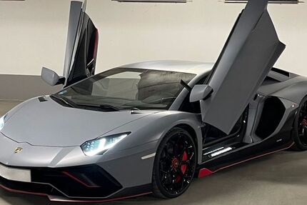 Lamborghini Aventador 2.200 km 689.000 &euro; Grünwald 82031
