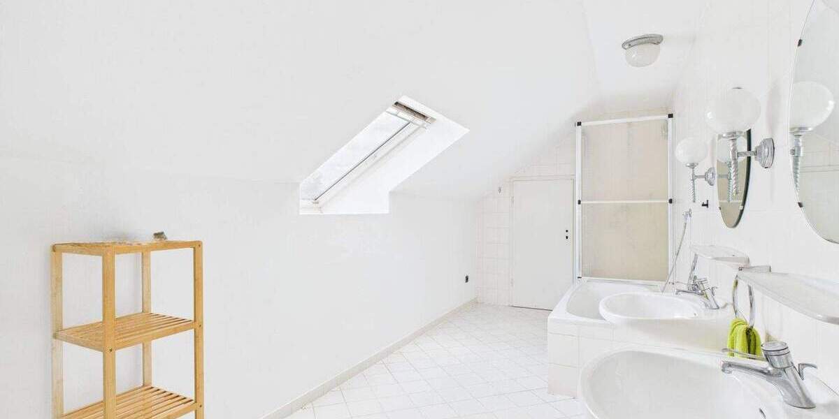 Einfamilienhaus Nordkirchen - 8 Zimmer, 242 m&sup2;, 649.000&euro; | Angebot:25471818