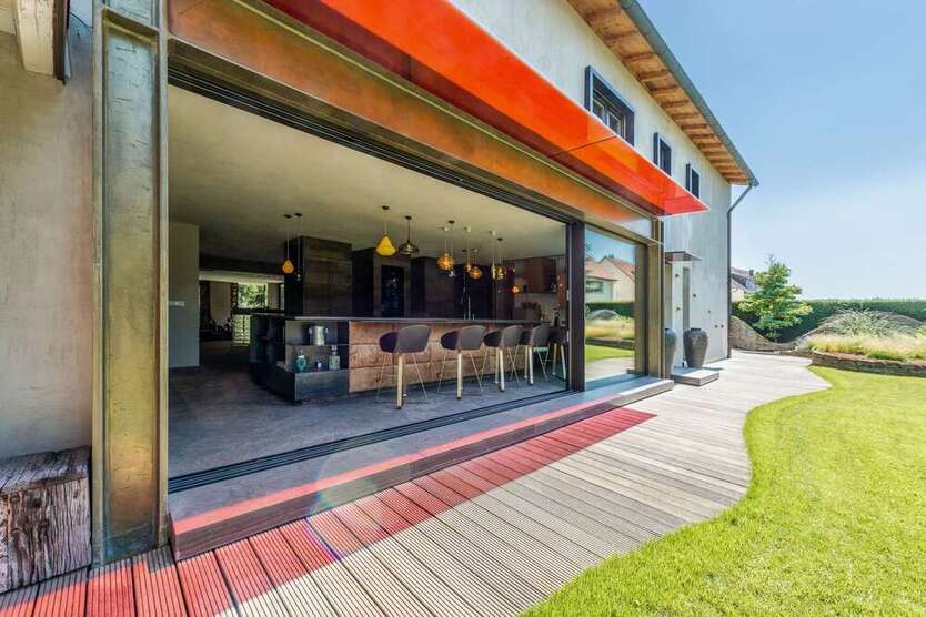Haus zum Kaufen in Denkendorf 2.240.000 € 412 m²