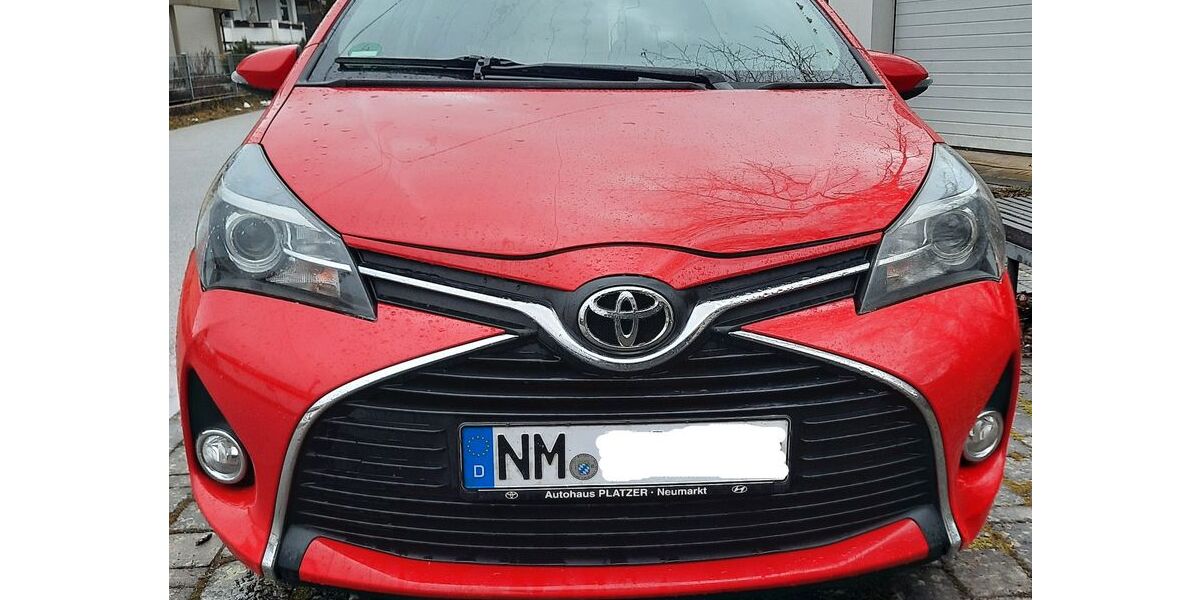 Toyota Yaris 161.980 km 6.600 &euro; Berg b.Neumarkt i.d.OPf.Berg 92348