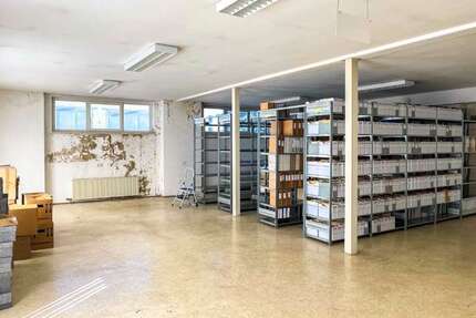 Halle in Bischofswerda 140.000 € 372 m²