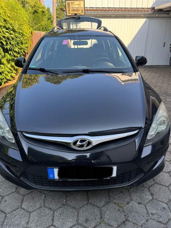 i30