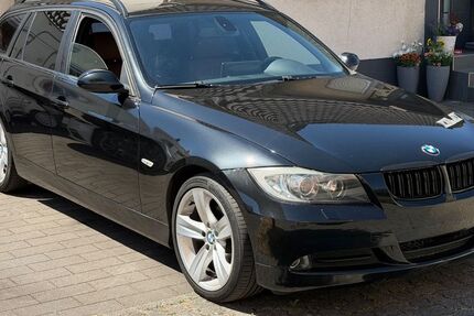BMW 318 196.000 km 4.900 &euro; Mülheim-kärlich 56218