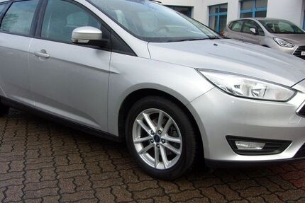Ford Focus 70.000 km 8.990 &euro; Herford 32051