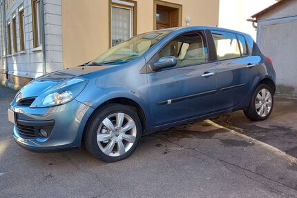 Renault Clio 135.770 km 2.750 &euro; Tuttlingen 78532