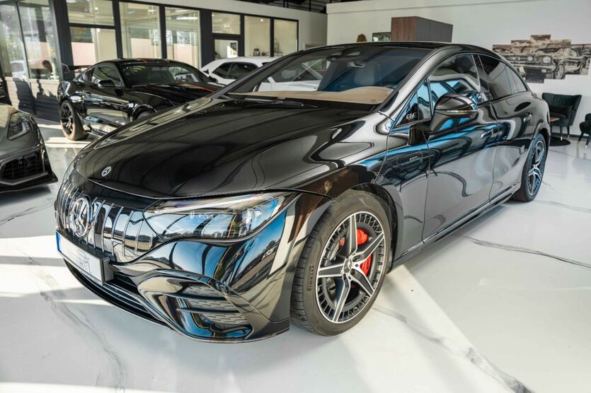 Mercedes-Benz EQE 6.708 km 77.200 € Quakenbrück 49610