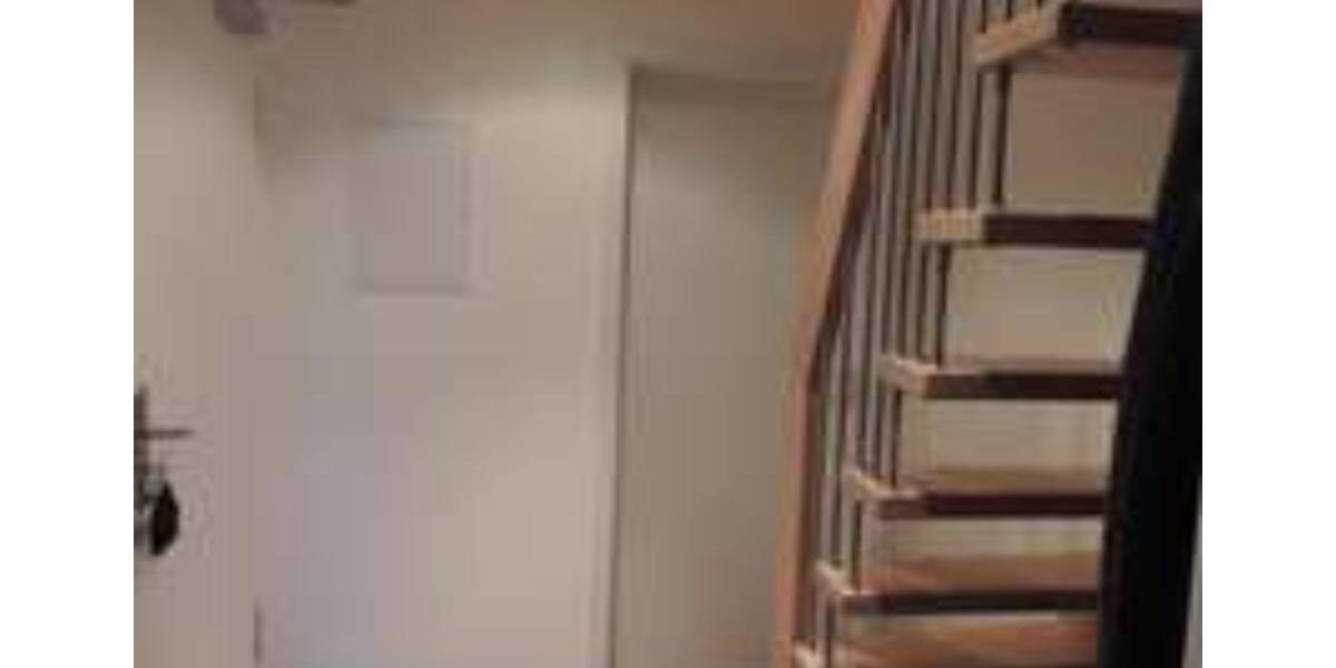 Schöne Dachgeschoß-Wohnung für gehobene Ansprüche über 2 Etagen 2 zimmer