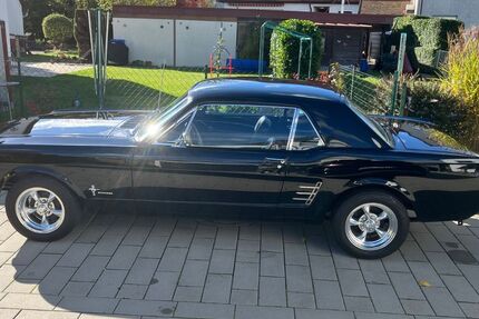 Ford Mustang 32.000 km 37.999 &euro; Regensburg 93053