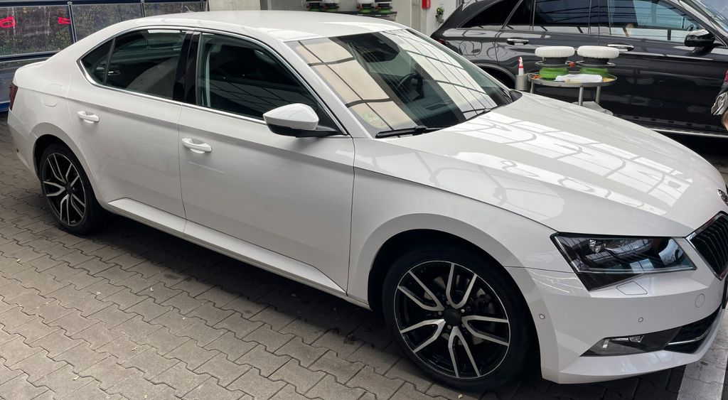 Skoda Superb 46.500 km 15.500 &euro; Dortmund 44369