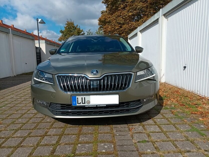 Skoda Superb 166.000 km 14.999 € Ludwigshafen 67065