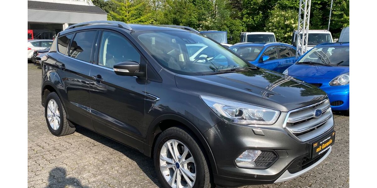 Ford Kuga 198.000 km 10.500 &euro; Baunatal 34225